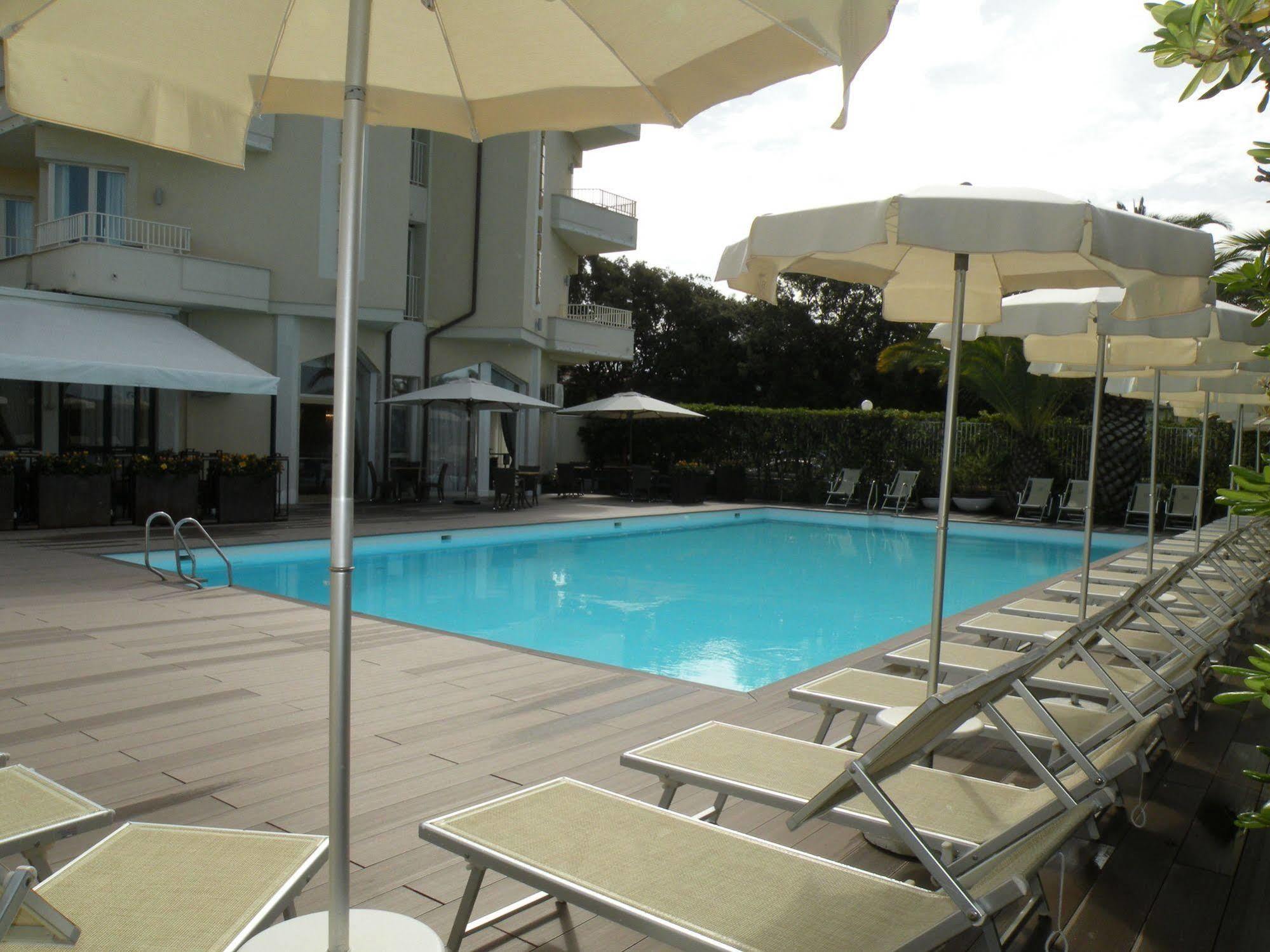 Grand Hotel Forte dei Marmi Kültér fotó